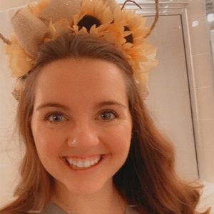 Meet your Posher, Ally